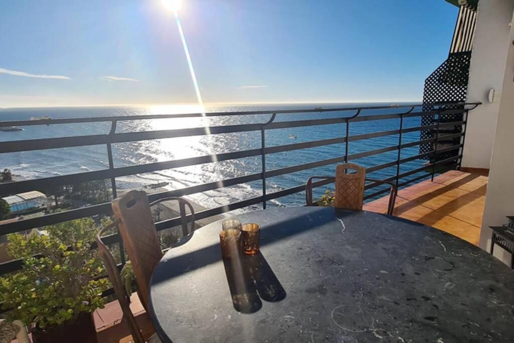 Apartamento Lujoso Y Moderno Vistas Panoramicas Al Mar Marbella Luaran gambar