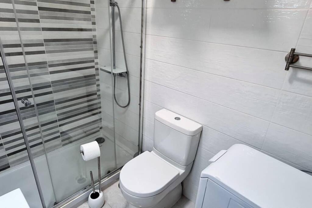 Apartamento Lujoso Y Moderno Vistas Panoramicas Al Mar Marbella Luaran gambar